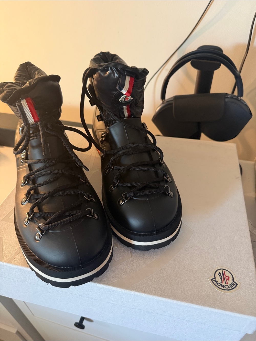 Moncler Black rubber Men's Henoc puffer Boots with Tricolor Trim - Picture 3 of 10